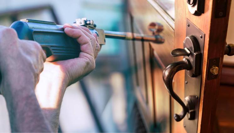 мародери - След безразборното раздаване на оръжие: Мародери нападнаха големите градове в Украйна (ВИДЕО)