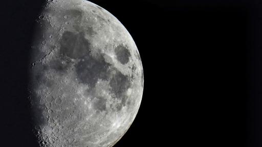 Учените най-накрая потвърдиха какво има в сърцето на Луната