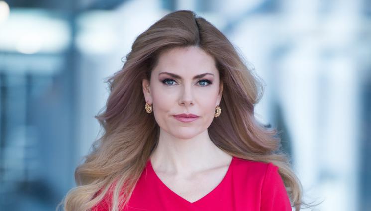 Деси Банова - ЗА ДЕНЯ НА ДЕТЕТО: Деси Банова показа сина си от президента Росен Плевнелиев (СНИМКА)