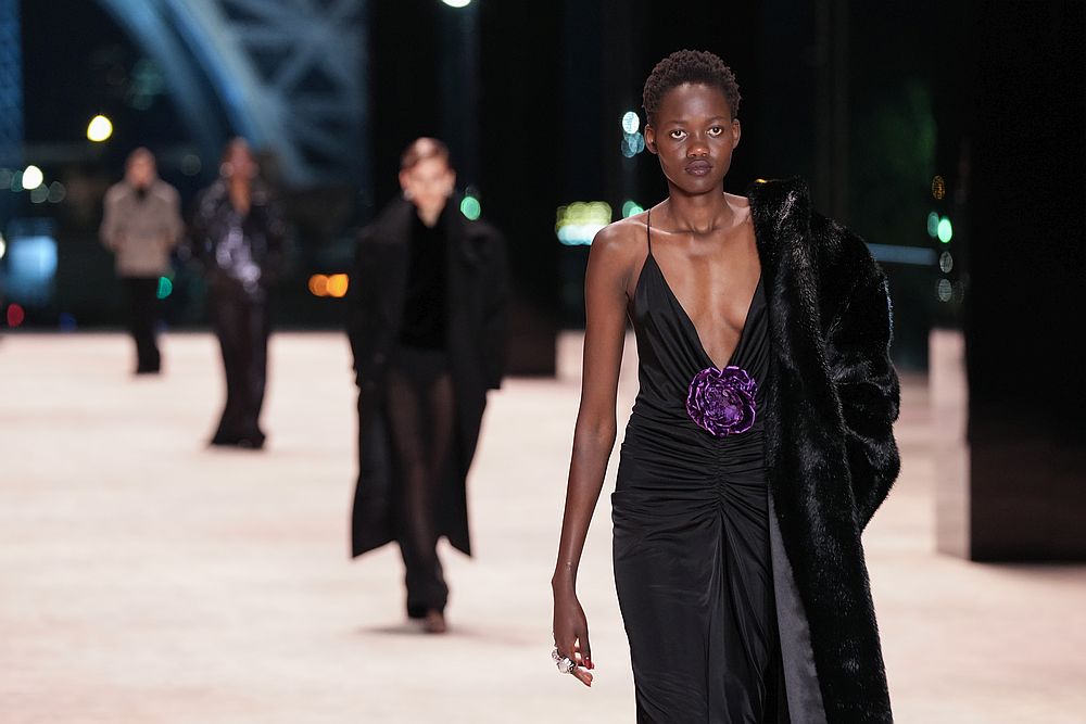 Дефиле на модна къща „Сен Лоран“