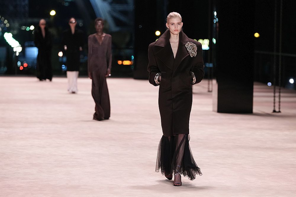 Дефиле на модна къща „Сен Лоран“