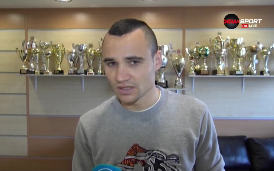 Един от най-опитните в състава на Ботев Пловдив – Виктор