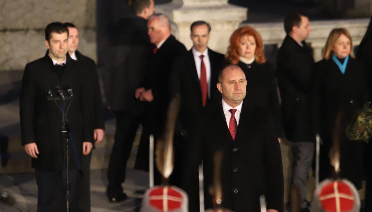 Румен Радев - Тържествена заря-проверка за 3 март (ВИДЕО)