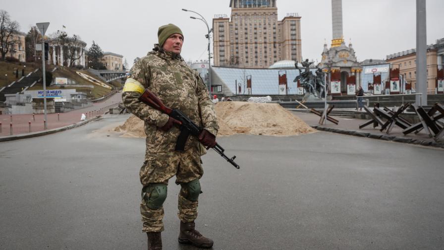 <p>Руските войски напредват към Киев, има убити</p>