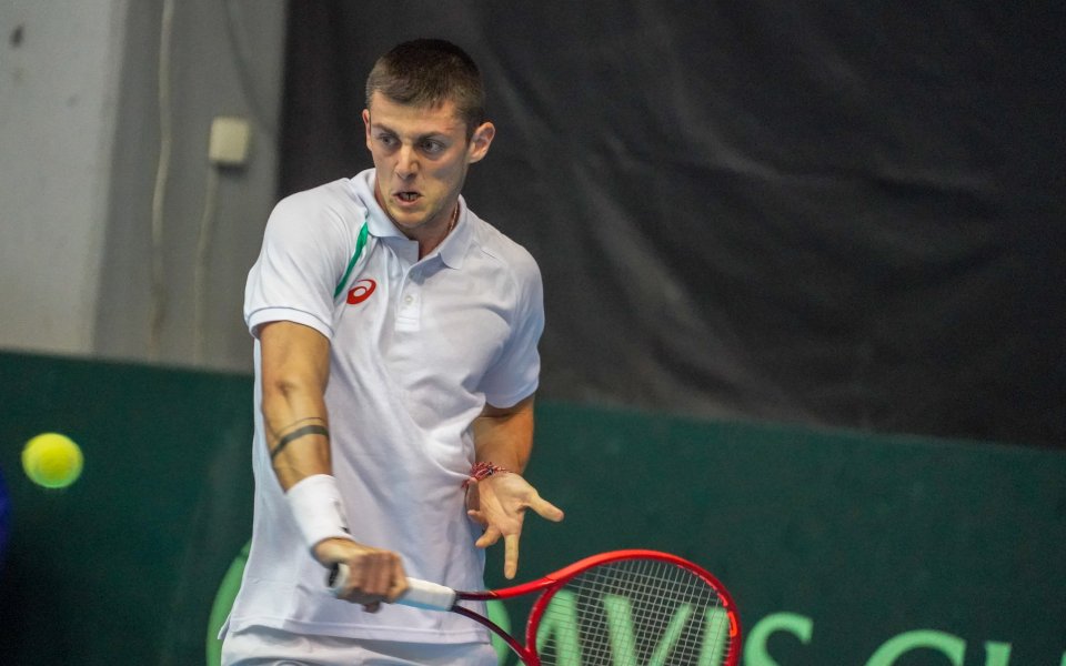 Българският национал Александър Лазаров отпадна в първия кръг на турнира