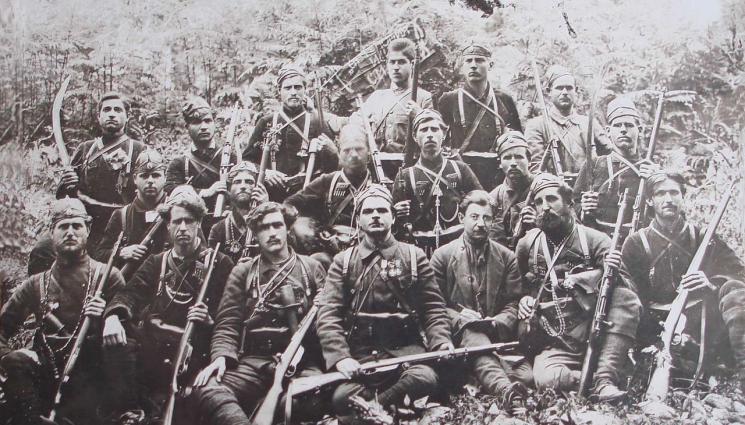 Уикенд - Най-дългата война в света трае 335 г.