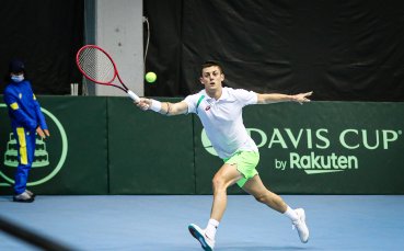 Българският тенисист Александър Лазаров започна с победа в квалификациите на
