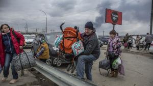 Около 3000 души досега са били евакуирани от украинския град