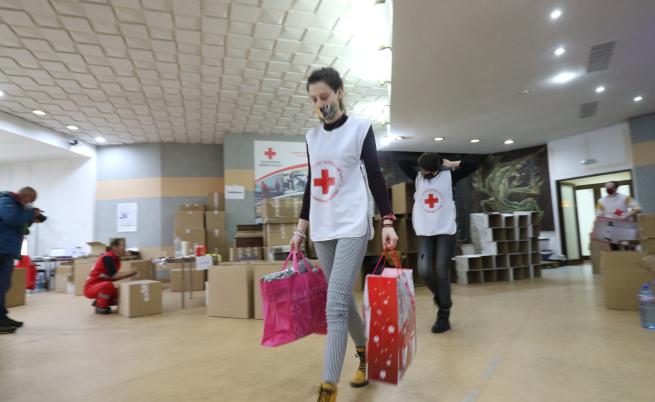 Над 640 000 българи ще бъдат подпомогнати с храни и хигиенни материали