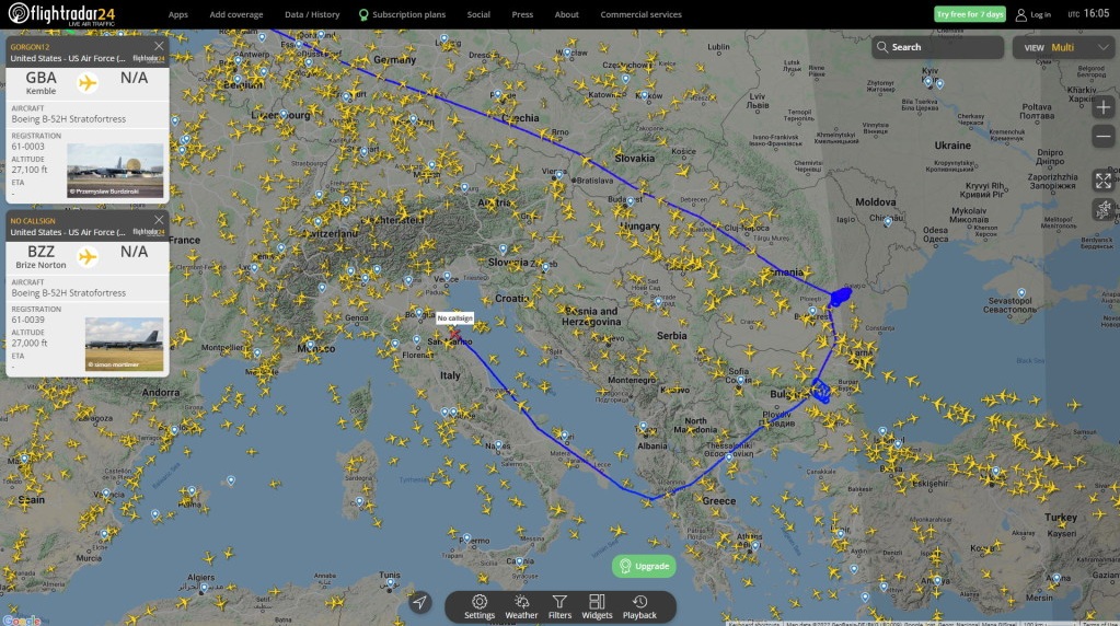 бомбардировачи B52