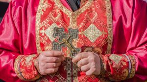 Костромският свещеник Йоан Бурдин беше задържан за антивоенна проповед в