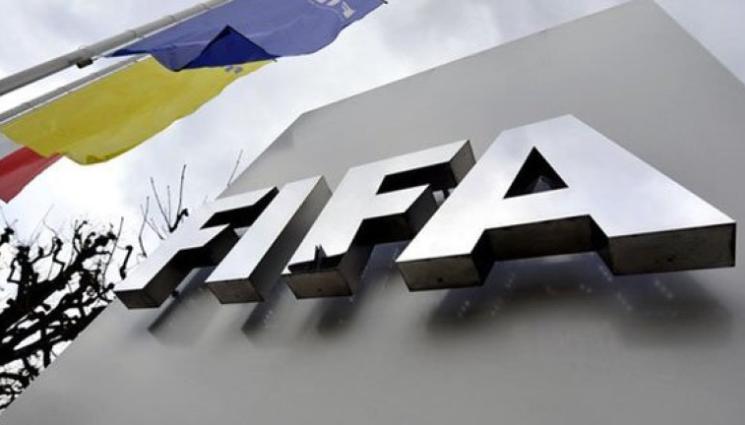 ФИФА - ФИФА позволи на чужденците, които играят в Русия и Украйна, да си търсят други отбори