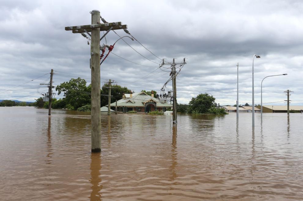 Австралия обяви наводненията на източното си крайбрежие за национално бедствие,