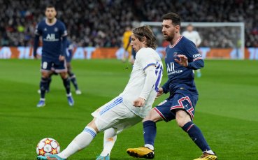 Courtois denies Mbapp eacute