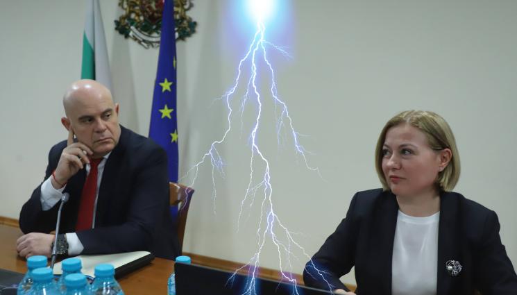 гешев йорданова - РАЗКЛАЩА ЛИ СЕ СТОЛЪТ НА ГЕШЕВ: ВСС обсъжда отстраняването му