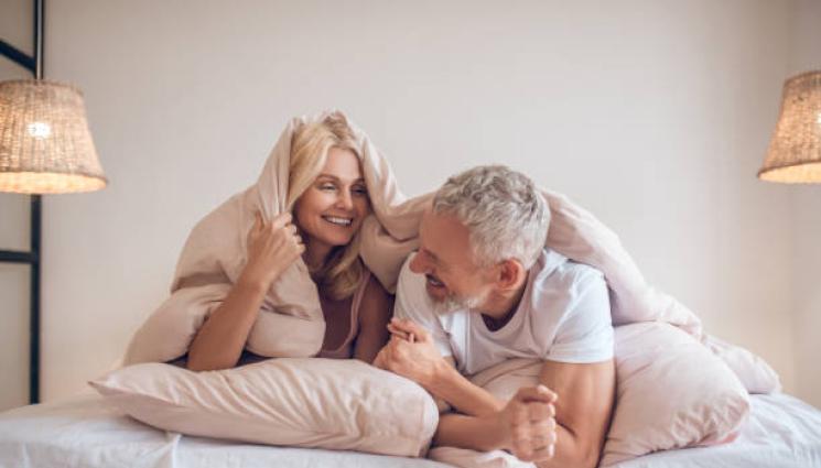 секс - Сексът спасява брака: При 2 от 10 жени желанието намалява