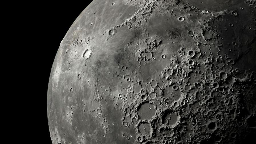 Ледът на Луната може да идва от древни вулкани