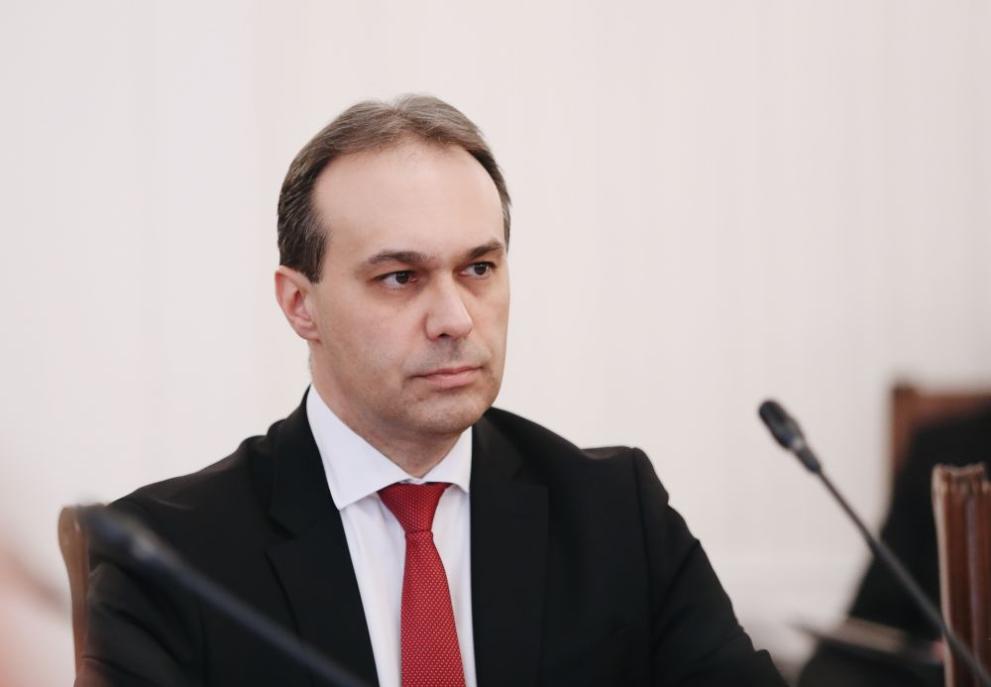 Министърът на отбраната Драгомир Заков ще участва в дискусия на