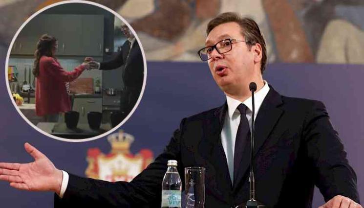 Вучич - ПРЕДИЗБОРНО: Вучич изкача от хладилника, хвали се с успехи (ВИДЕО)