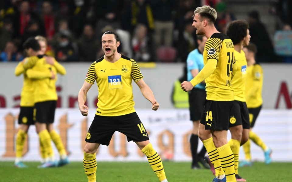 Борусия Дортмунд постигна много важна и ценна победа в отложения