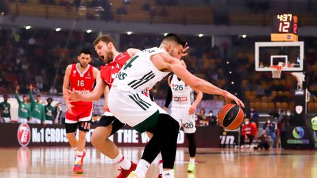 Александър Везенков