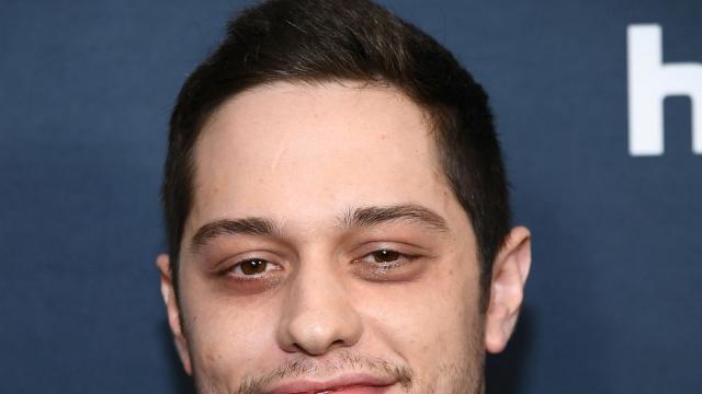 Американският комик Пийт Дейвидсън се отказа от полет до ръба на Космоса 