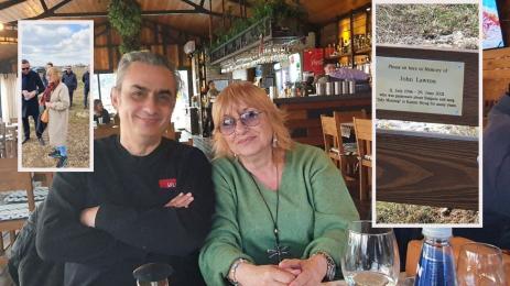 Джон Лоутън паметник