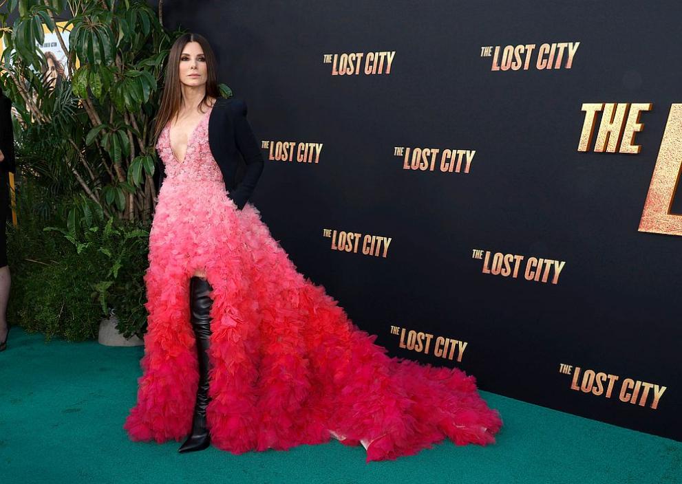  Сандра Бълок 