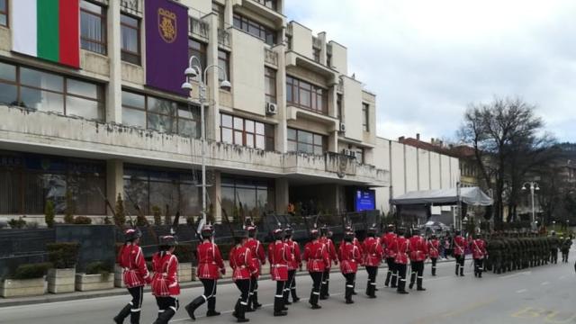 Историческата и духовна българска столица празнува (СНИМКИ)