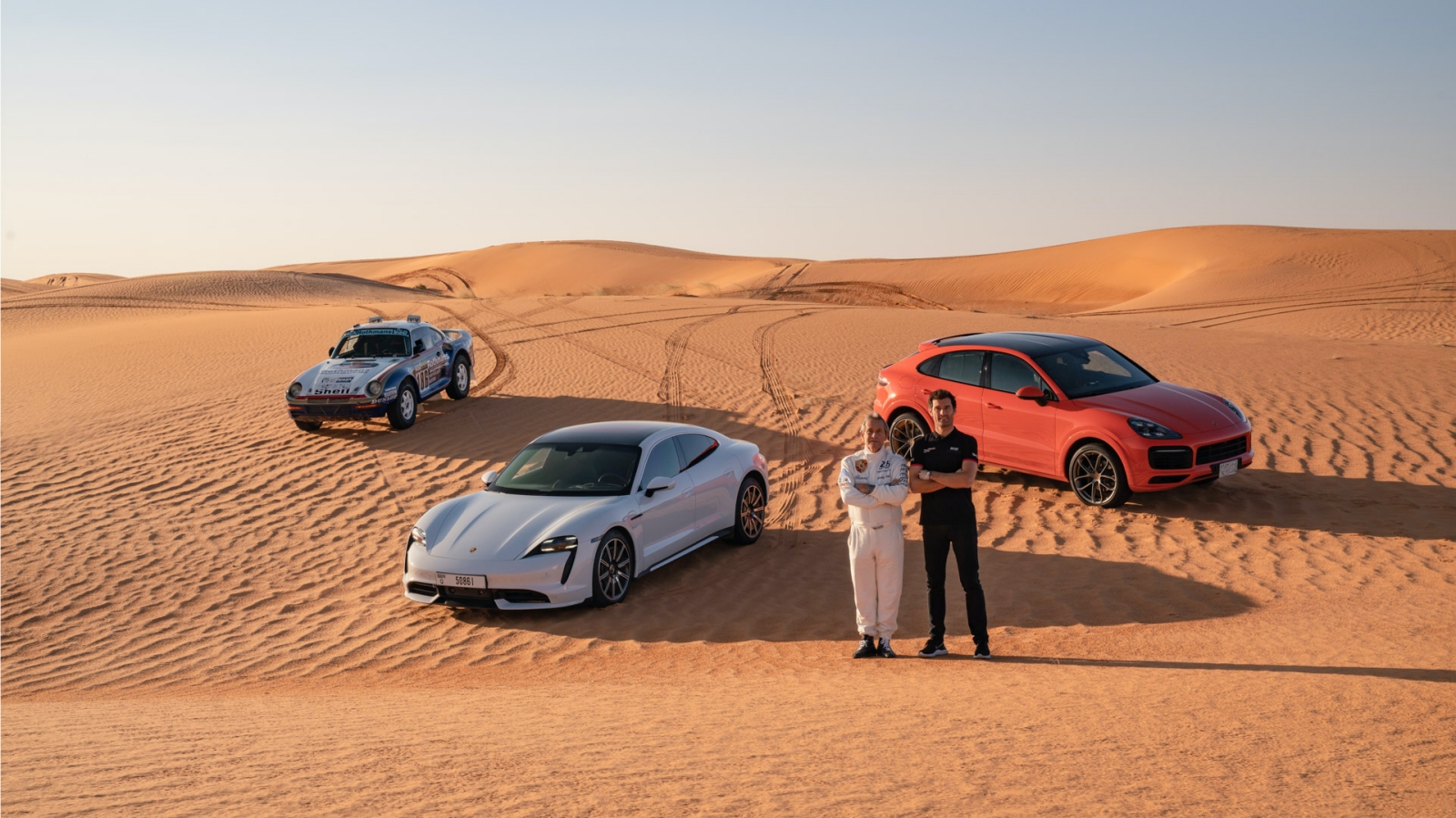 Porsche Марк Уебър Джаки Икс пустиня ?>