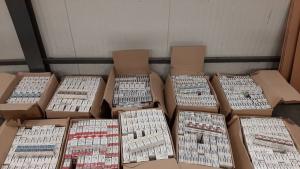 14 800 кутии 296 000 къса цигари с български