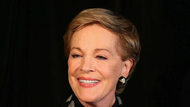 Продават имението на Джули Андрюс за близо 22 млн. долара 