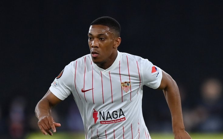 Ювентус взима недоволния Марсиал и Погба в комплект през лятото