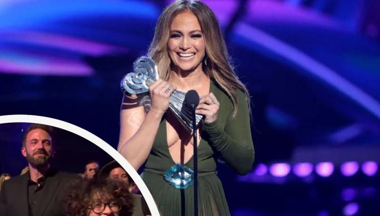 j lo iheart award - ПРИЗНАНИЕ: Джей Ло стана икона