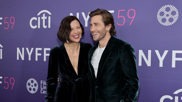  Джейк Джиленхол в зелено кадифе на Нюйоркския кино фестивал, 2021 година 