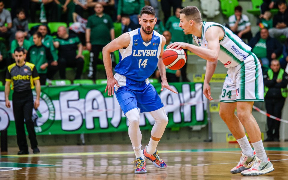 Спартак Плевен се подсили с баскетболист на Левски