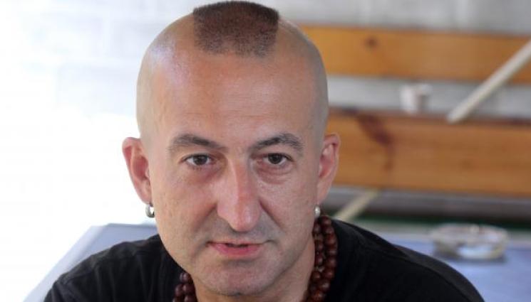 Дони - БЕЗ СВЯН: Дони шокира, пусна се по гердан (СНИМКА)