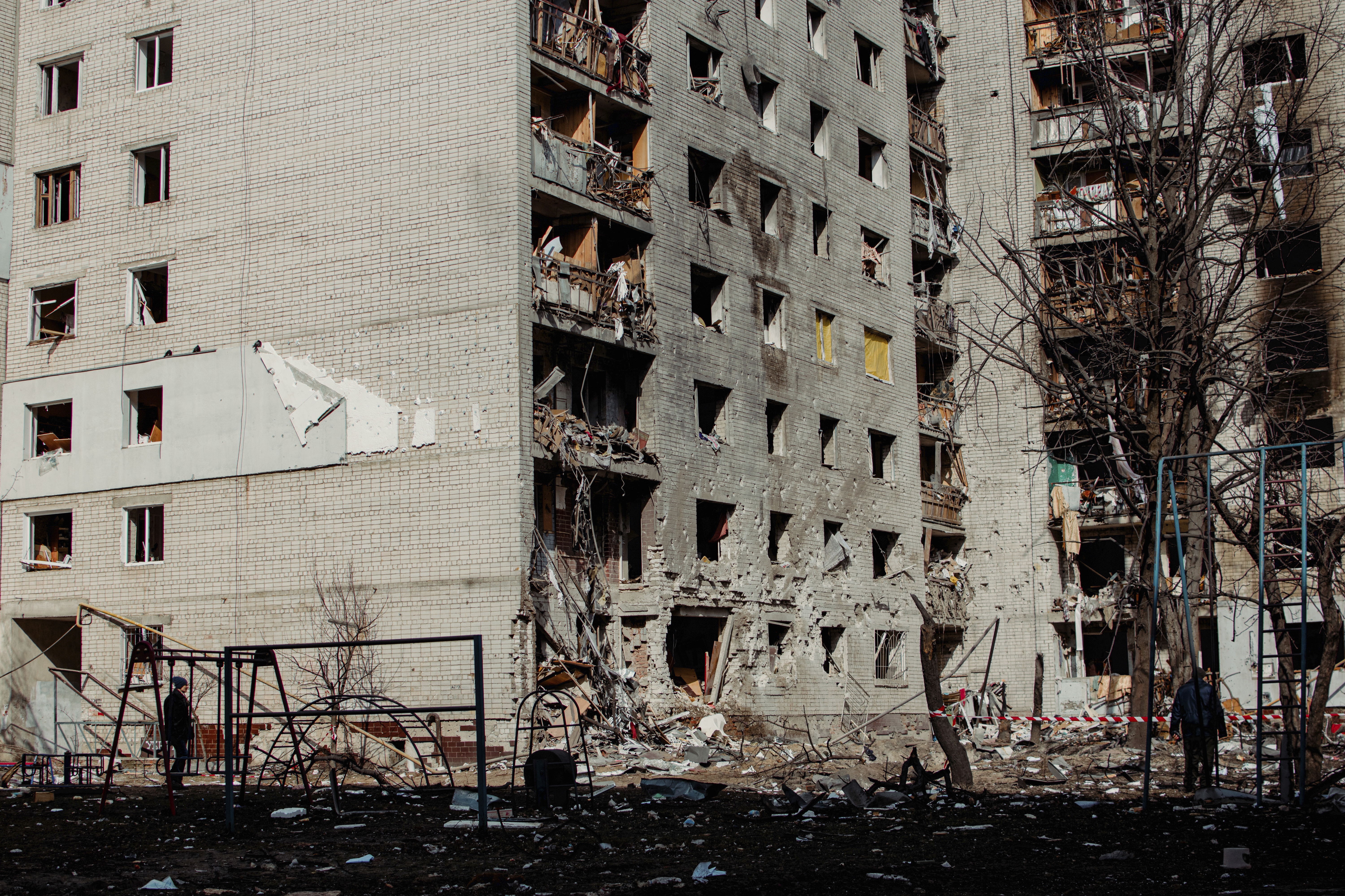 Как се живее без ток и вода: Хората от Чернигов разказват