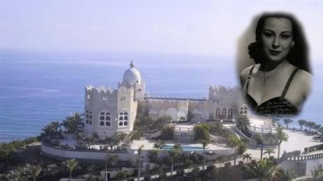 замък Надя Ножарова