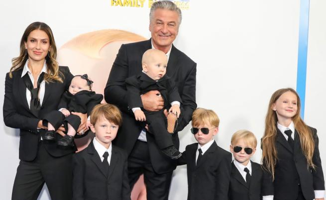 Алек Болдуин чака седмо дете от Хилария