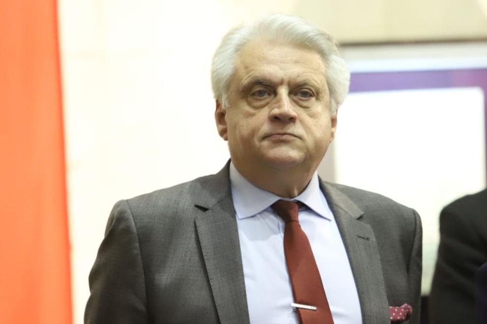 Решението за експулсирането на 70 руски дипломати от България не