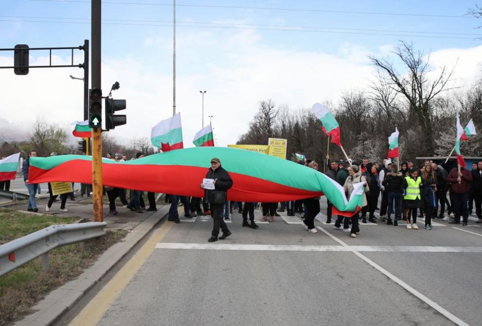 Био-технологичната компания Насекомо“ надлежно е преминала през всички етапи на