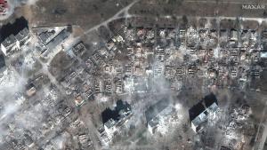 Деветдесет процента от обсадения украински пристанищен град Мариупол е разрушен