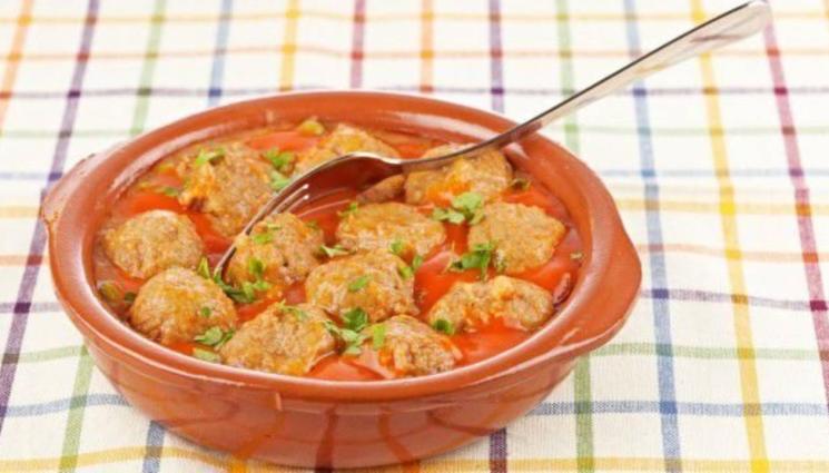 рецепти - Манастирските тайни в кухнята: Ето четири любопитни предложения за гозби с месце