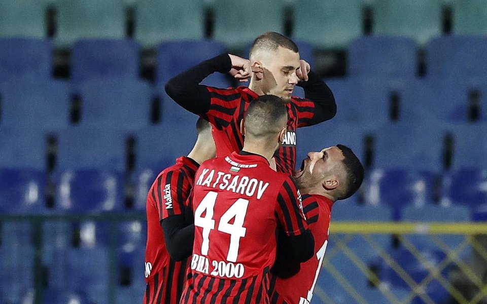 Отборът на Локомотив София и Царско село играят при резултат