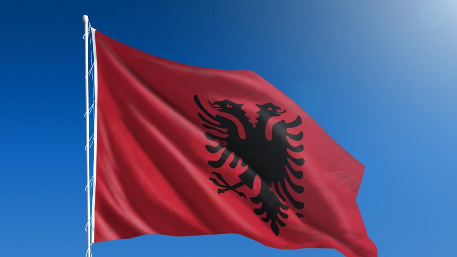 Удариха мафията във властта в Албания