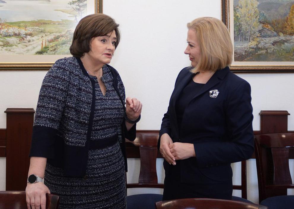 Министърът на правосъдието Надежда Йорданова се срещна с Шери Блеър,