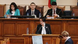 Народното събрание да приеме декларация осъждаща зверствата извършени от Кремълските