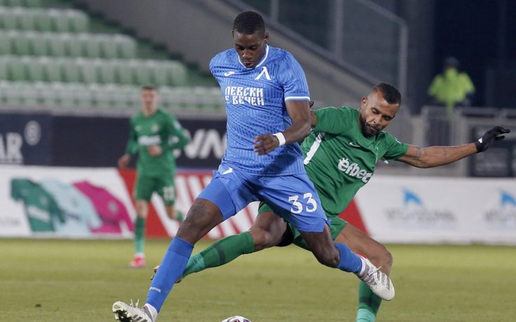 Кордоба реализира дузпа за успех на Панама над Франция U20 в Тулон