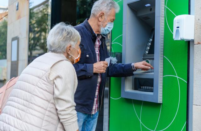 Пенсиите в България ще продължат всяка година до 2025 г.